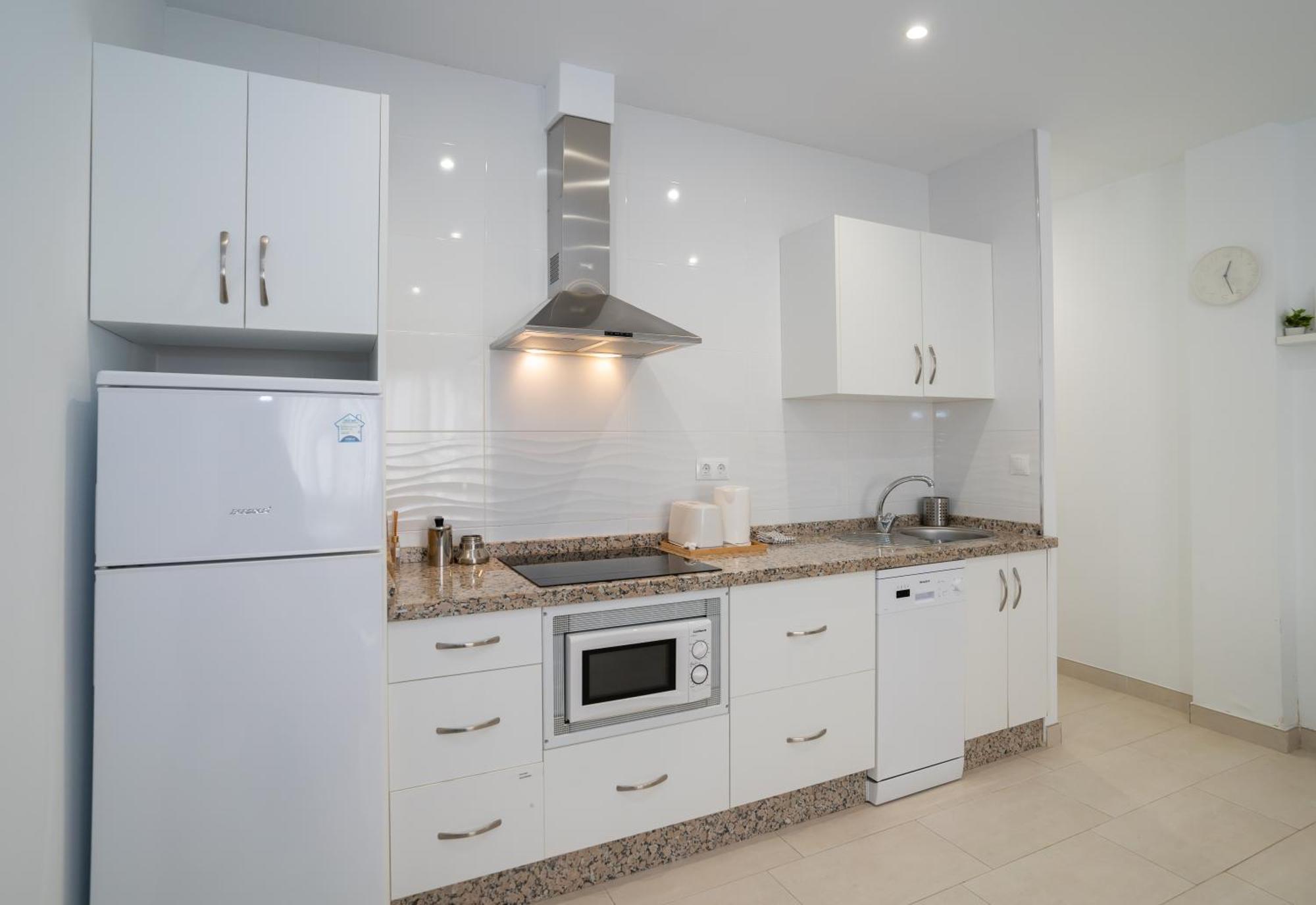Mrv Apartamento Al Lado De La Playa Con Parking Benalmadena Bagian luar foto