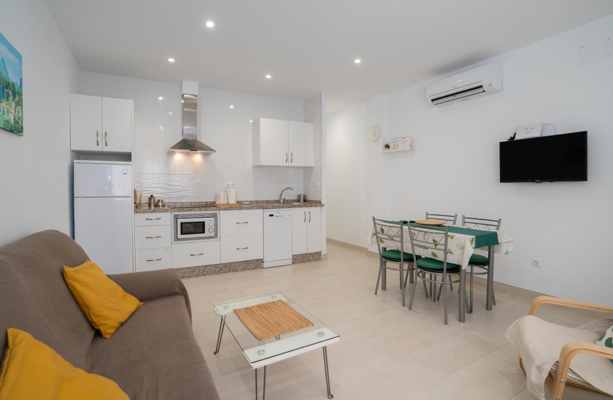 Mrv Apartamento Al Lado De La Playa Con Parking Benalmadena Bagian luar foto