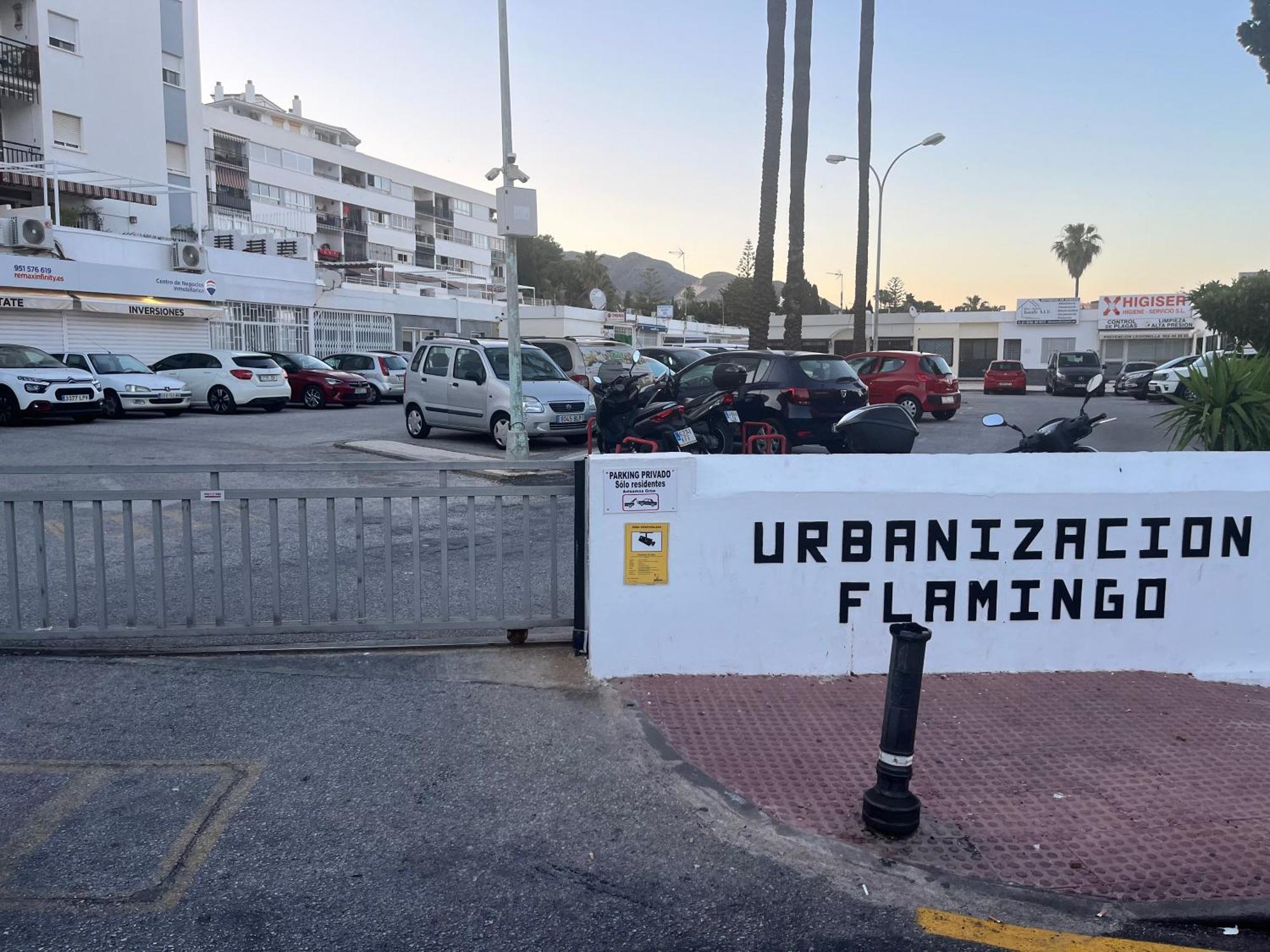 Mrv Apartamento Al Lado De La Playa Con Parking Benalmadena Bagian luar foto